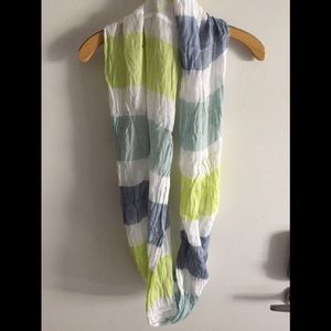 Loft scarf